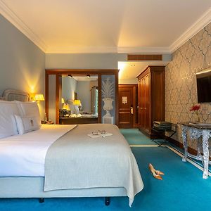 Premium Twin Room Garden View